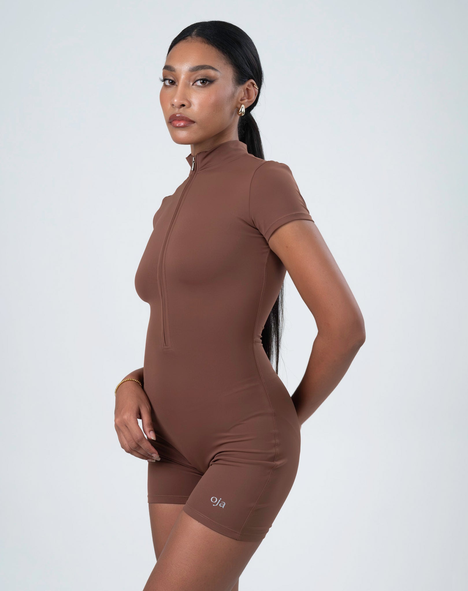 BEFREE_-_Onesie_Chocolate_3_c666e41a-79f2-4b13-baa9-b8416604eb4e.jpg