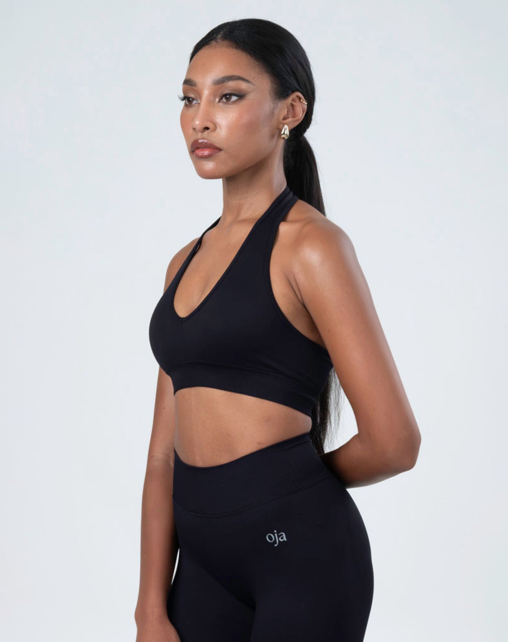 Elira_-_Halter_Top_Black_5_84b9c2fe-779b-489b-b224-8e86f5508225.jpg