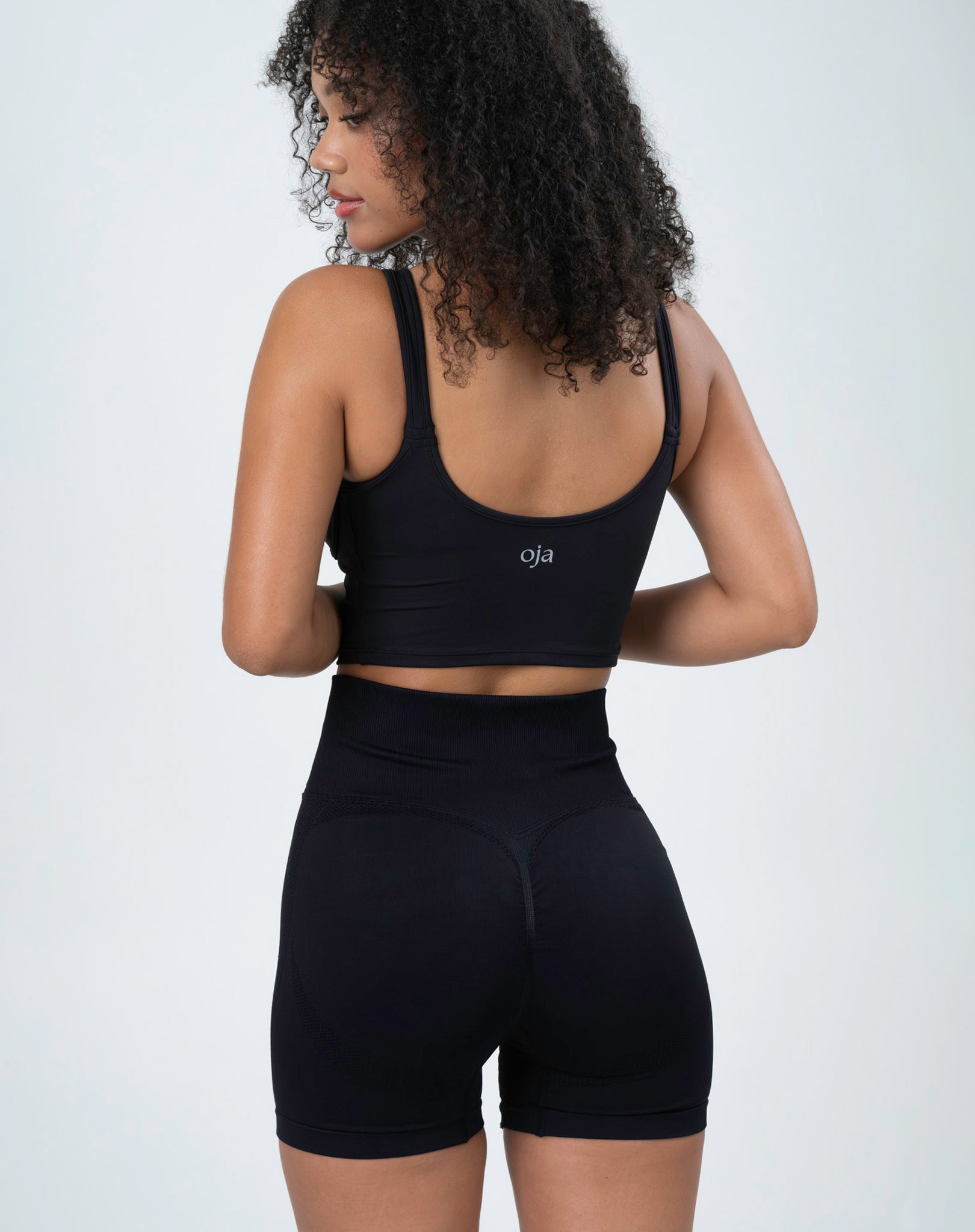 Elira Shorts - Black