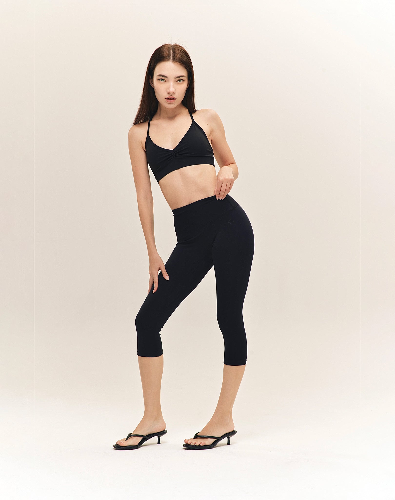 Capri Leggings - Muse Black